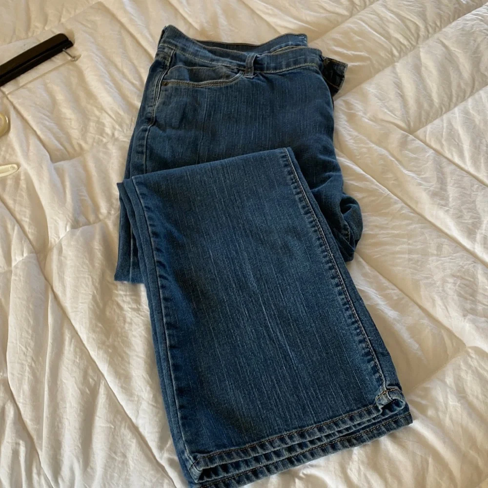 Jeans - Picture 1 of 4